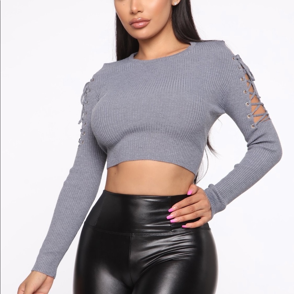 Fashion nova crop top